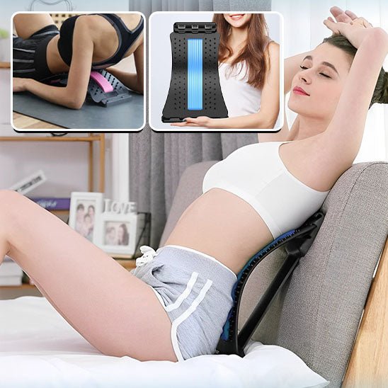 Femme utilisant un redresse dos sur un canapé pour corriger la posture et détendre les muscles du dos.