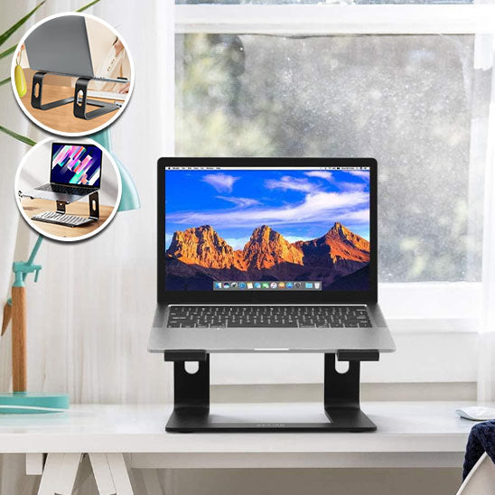 Ordinateur portable sur support surélevé devant une fenêtre – posture améliorée et ambiance de travail agréable à la maison