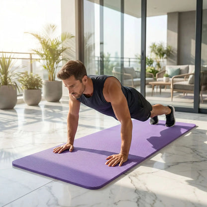 homme en position planche sur tapis NBR 15mm antidérapant violet