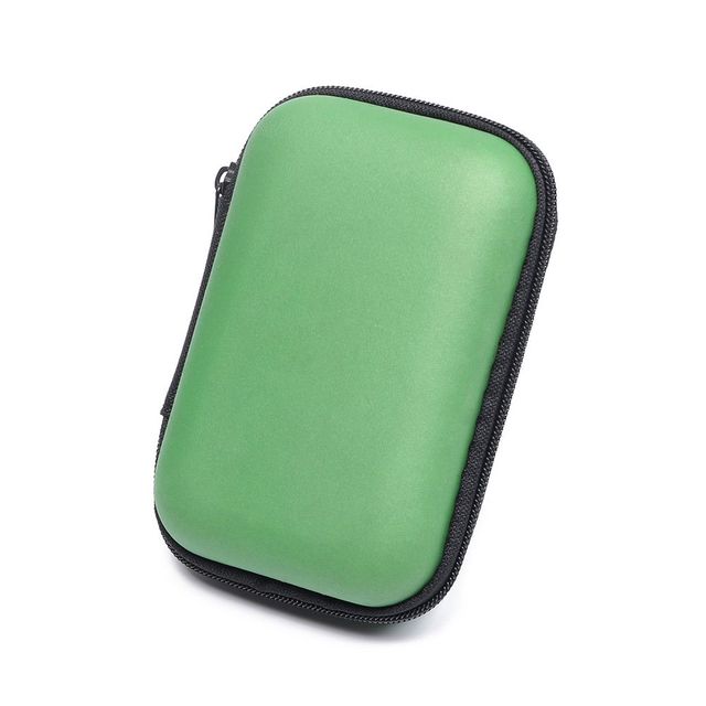 Organisateur de câble vert avec finition lisse et fermeture solide, idéal pour vos déplacements.